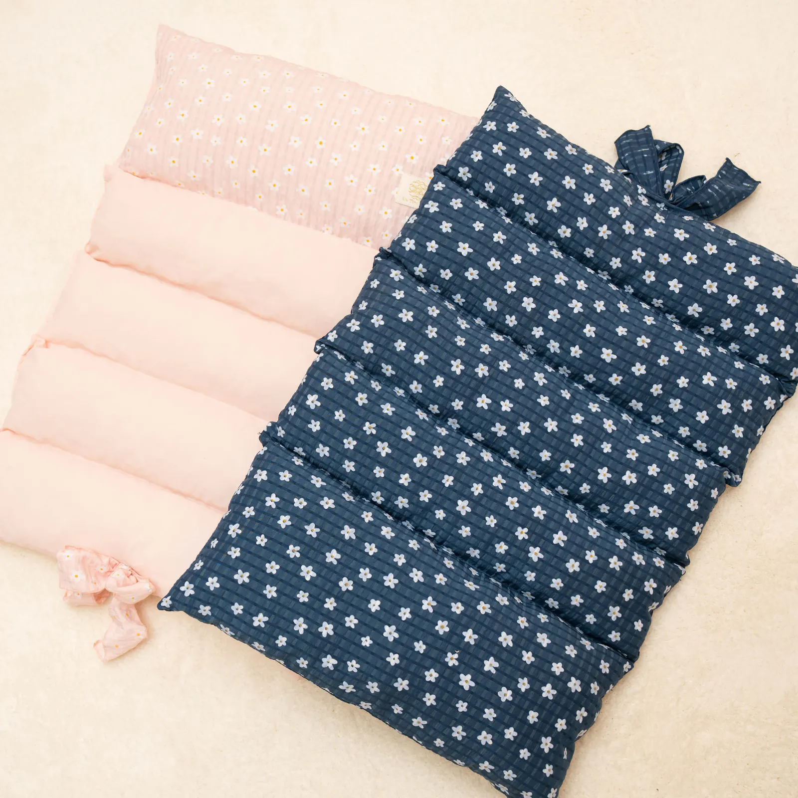 Daisy Pet Mat · 24342006 product view 2