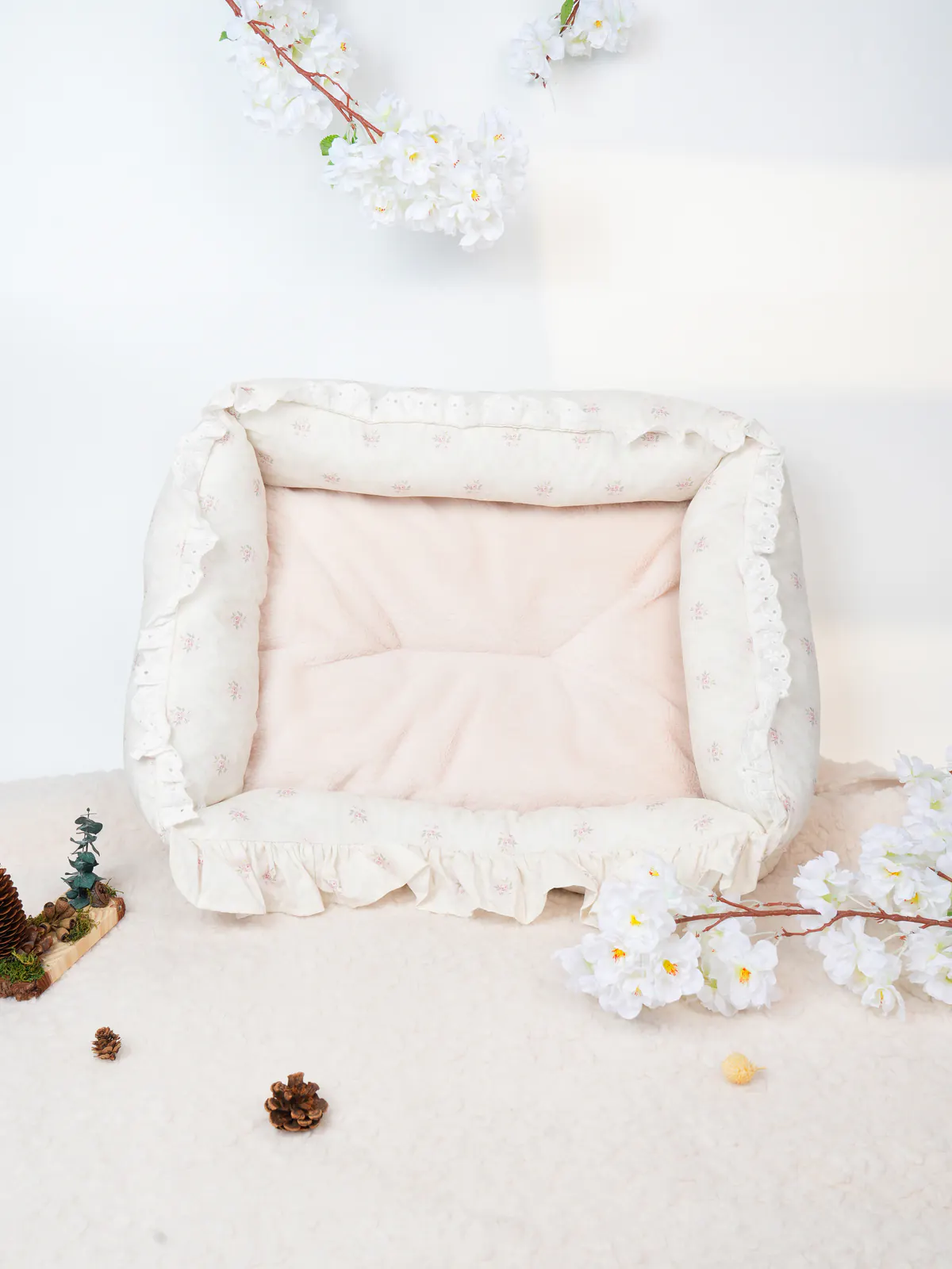 Ditsy Floral Plush Pet Bed · UT257089 product view