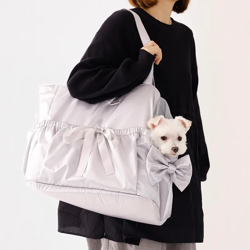 Pleated Cloud Pet Carrier Bag · UT261181 product view 2