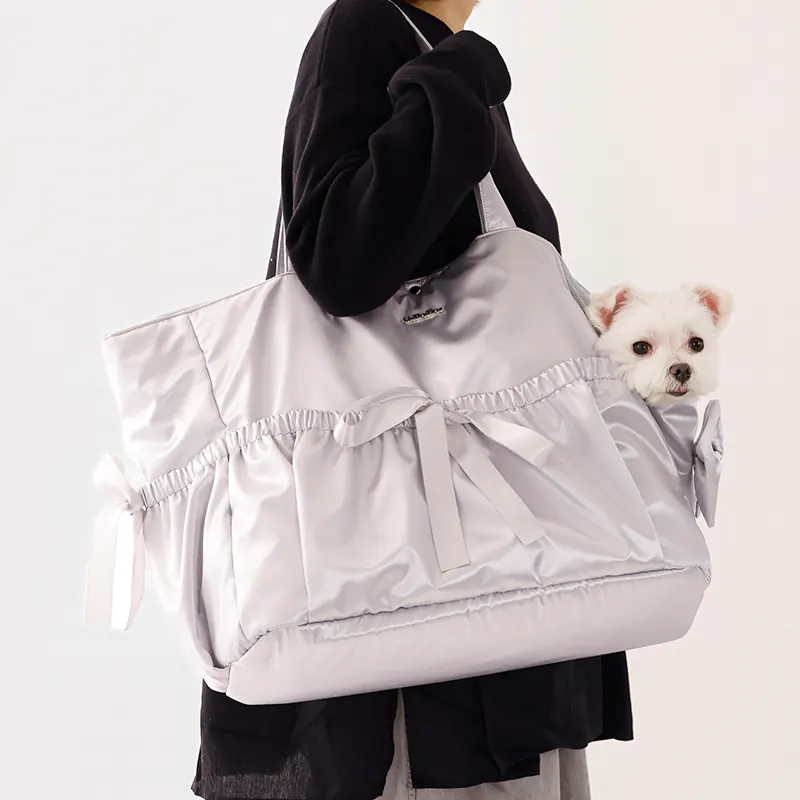 Pleated Cloud Pet Carrier Bag · UT261181 product view 3